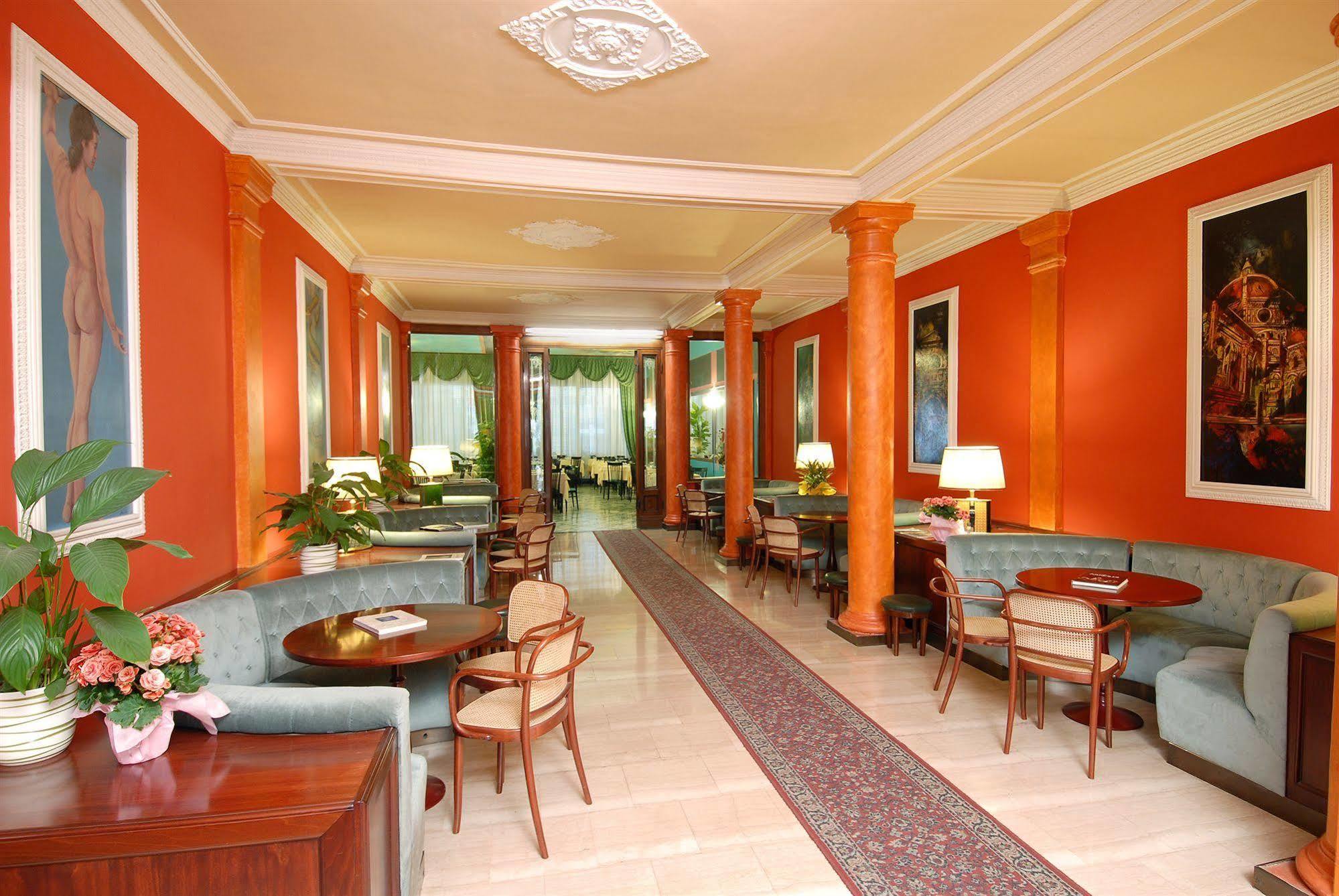 Hotel Minerva Palace Montecatini Terme Exterior photo