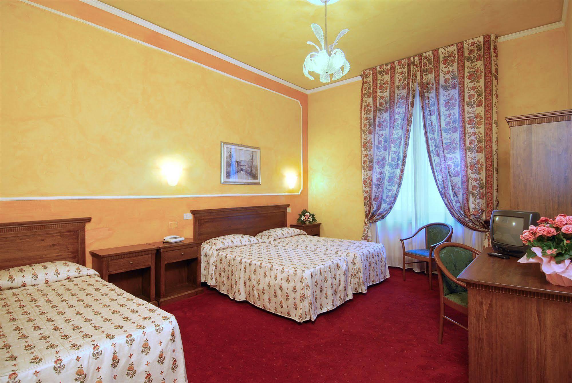 Hotel Minerva Palace Montecatini Terme Exterior photo