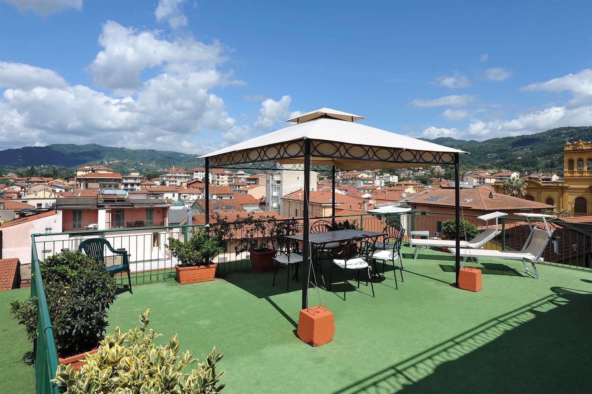 Hotel Minerva Palace Montecatini Terme Exterior photo