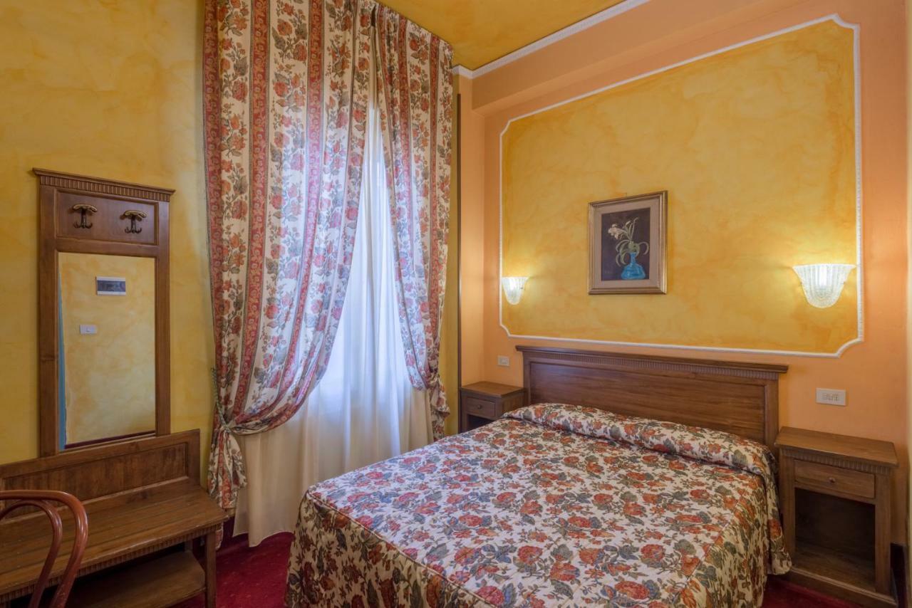 Hotel Minerva Palace Montecatini Terme Exterior photo