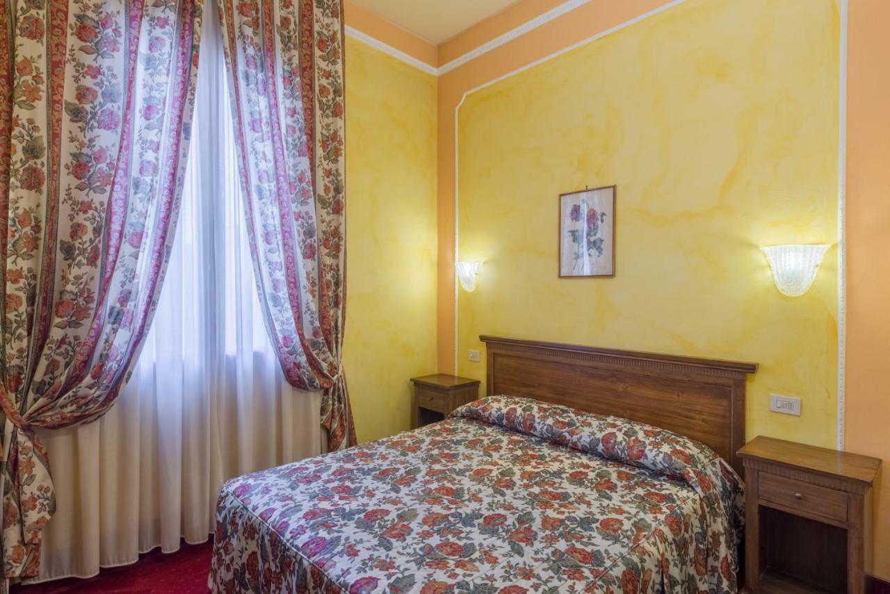 Hotel Minerva Palace Montecatini Terme Exterior photo